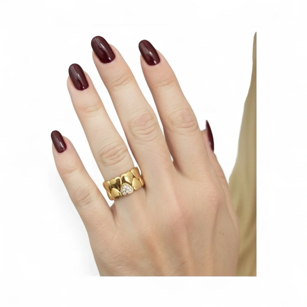 NWT Gold with Rhinestone Heart Ring